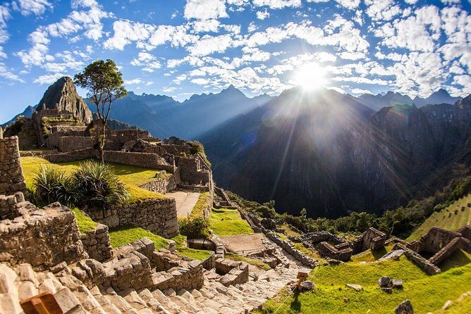 7-Day Lima and Cusco Tour with Sunrise at Machu Picchu - Day 1 in Lima: Miraflores arrival, then breathing room