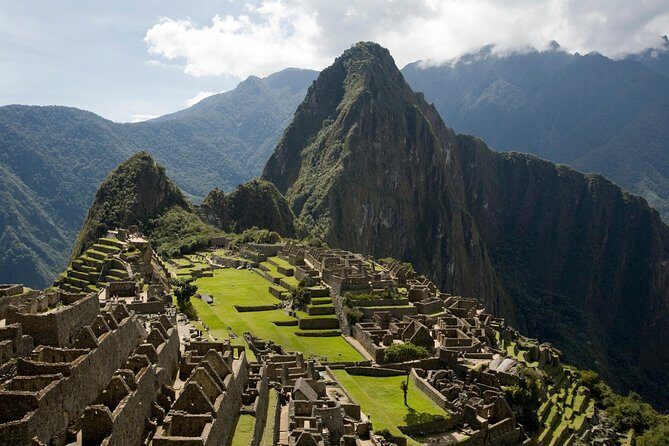 7-Day Peru Private Journey - Museo Larco and the Magic Water Circuit: art, pisco, and lights in one day