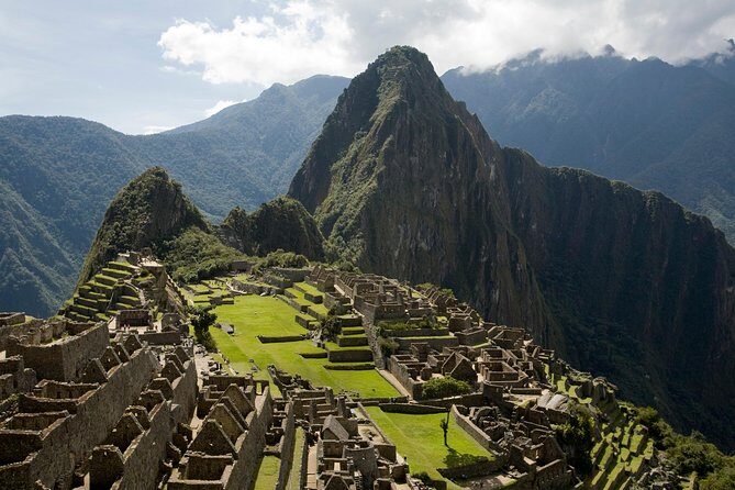 8-Day Enigmas of Peru - Sacsayhuaman, Q’enqo, Tambomachay: The Inca Citadel Tour Without the Crowds