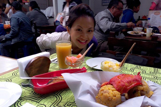 Alternative Food and Socio-Cultural Experience in Lima - San Juan de Miraflores: Artisan Workshops, Community Leaders, and Real Daily Life