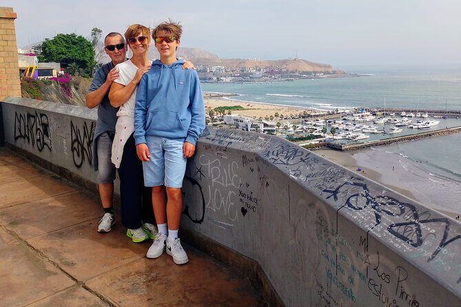 Art Culture and Local Views Tour in Barranco - Stop 1 in a 100-Year-Old Barranco House: Art While You Sip