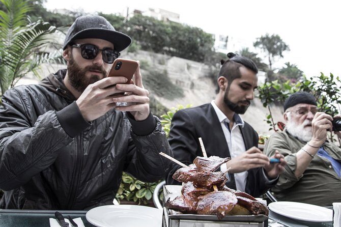 Barranco Art and Food Tour: Graffiti Walk and Culinary Delights - Jade Rivera Museum in the Casona Goicoechea
