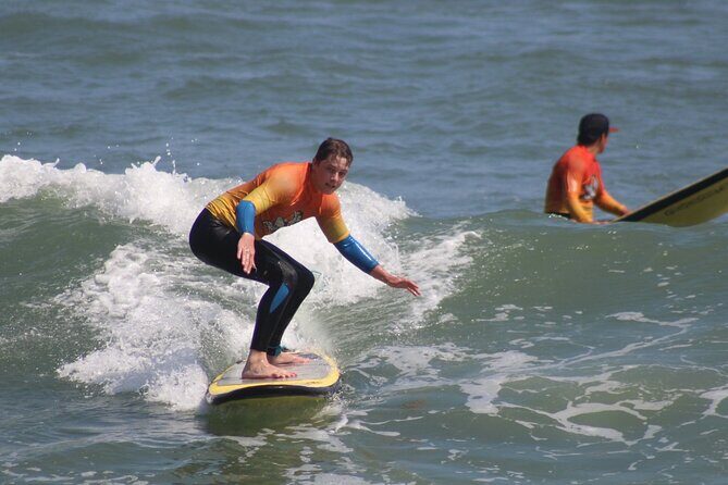 Beginner Surf Lesson in Lima, Perú - Beginner Surf in Lima: where the lesson is built for first-timers