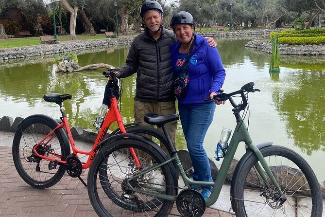 Bike Rental in Miraflores Helmet and Chain Included - Helmet and Chain/Padlock: Small Inclusions, Big Peace of Mind