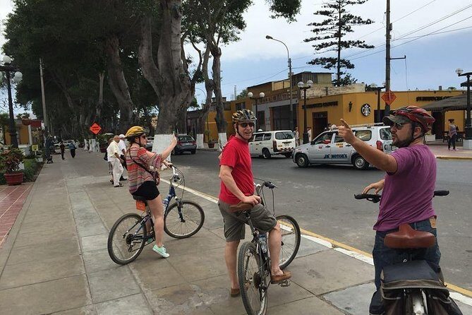 Bike Tour San Isidro, Miraflores and Barranco, - Barranco First: Color, Parks, and the Wish at the Bridge of Sighs