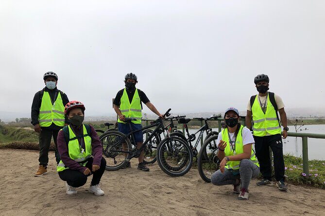 Biking to Wildlife Refuge and Birdwatching (Pantanos de Villas) - Barranco’s quick culture stop: a warm-up ride with context