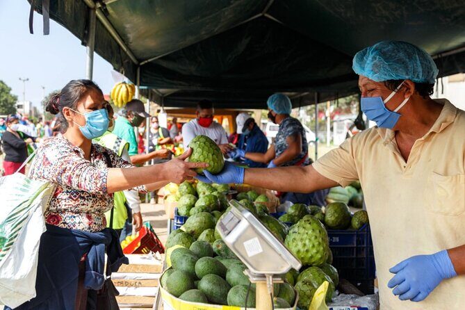 Bizarre Foods Tour for Adventurous Foodies - The food volume: come hungry, not stuffed