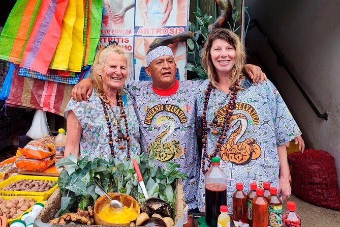 Bizarre tour in Gamarra & Witches Market - Walking Gamarra: street food, local shopping energy, and the pace of daily life