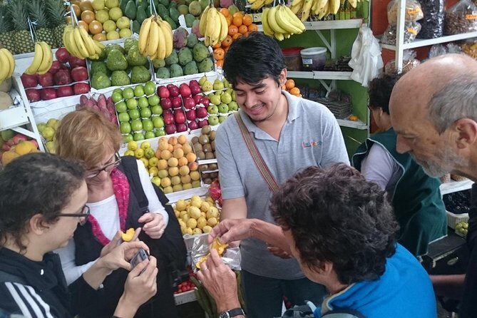 City Tour of Lima from the Airport - El Parque del Amor: A Quick Pacific Pause