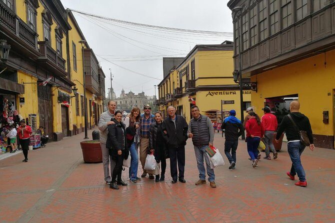 City Tour of Lima from the Airport - Plaza de Armas and Plaza San Martín: Power, Independence, and Architecture