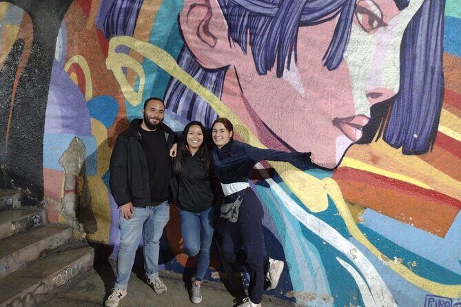 Colorful Barranco Tour and Street Art - Stop 1: Starbucks meeting point and your first photo moment in Barranco