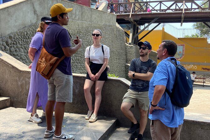 Colorful Barranco Tour and Street Art - Timing and meeting point: how to avoid the one frustration