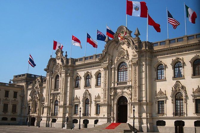 Discover Lima: Love Park, Historic Center, and its Catacombs. - Transfers and traffic: why timing matters in Lima