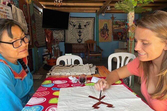 Discover Shipibo Women´s Art in Lima - Center-style Lima intro, then straight into Shipibo-Konibo culture