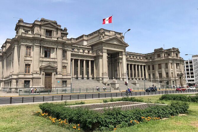 Downtown Lima Historic Guided City Tour - Museo Convento de San Francisco y Catacumbas: The included highlight