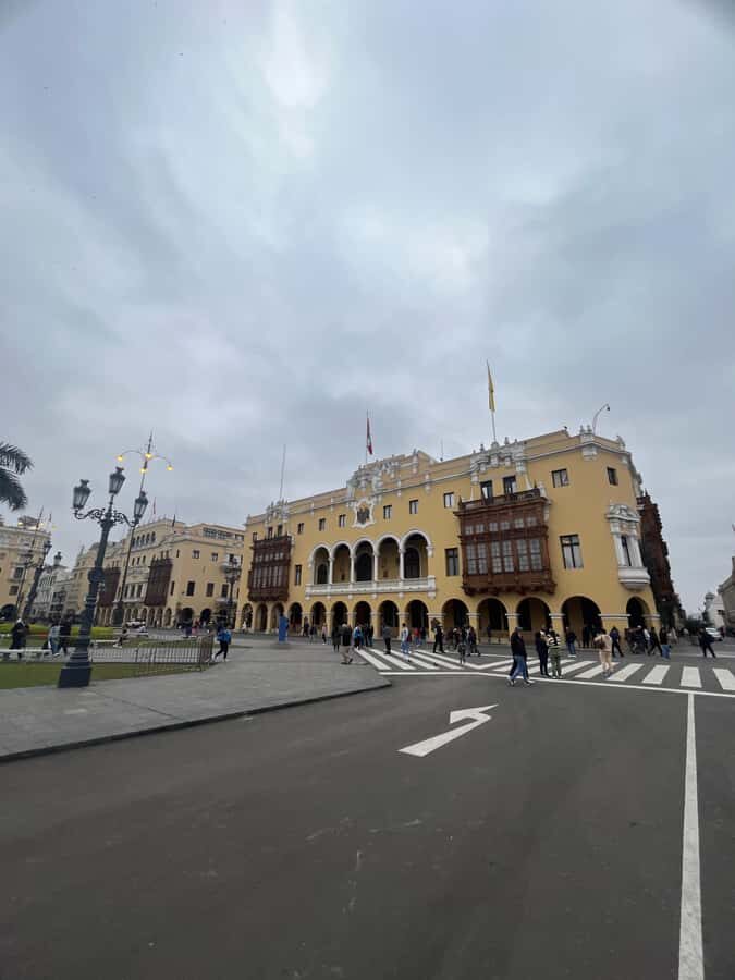 Enjoy Lima Walking Historic Center, Plaza San Martin and Plaza de Armas - Key things to notice before you go
