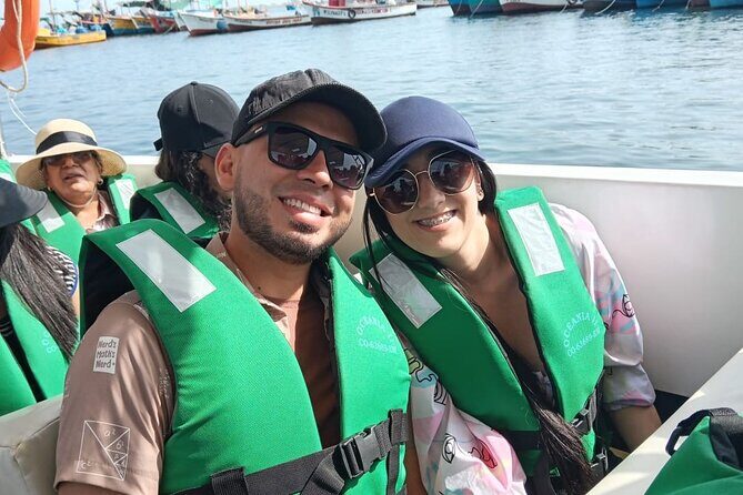 Enjoy, live and travel - Paracas and Huacachina from Lima. - Ballestas Islands: the glider cruise where wildlife steals the show