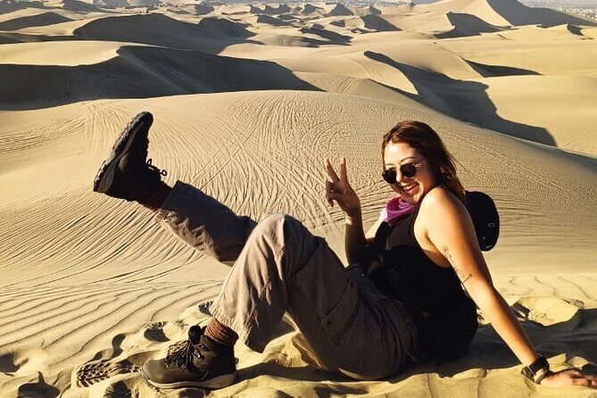 Enjoy, live and travel - Paracas and Huacachina from Lima. - Buggy through the dunes and sandboard gravity slides