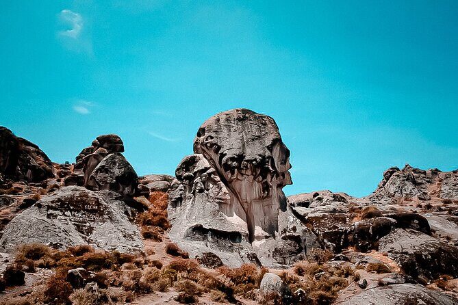 Exclusive Full-Day 4x4 to Marcahuasi Hiking in Lima - Marcahuasi plateau hike: rock forms, ancient structures, and high-altitude pacing