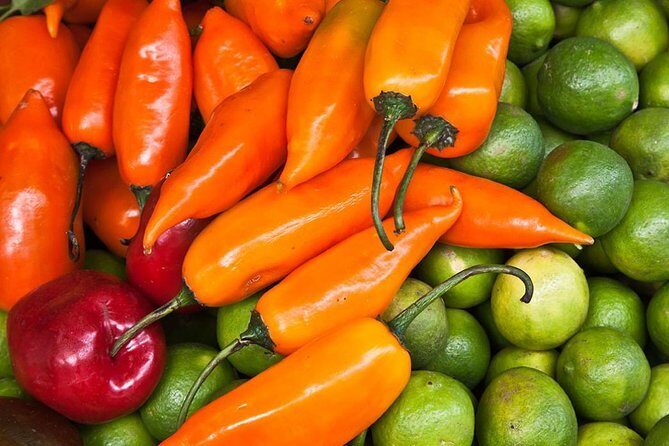 Explore Lima with Ceviche and Pisco Classes in the Historic Center - Ceviche and Pisco Sour class: learn the techniques, not the trivia