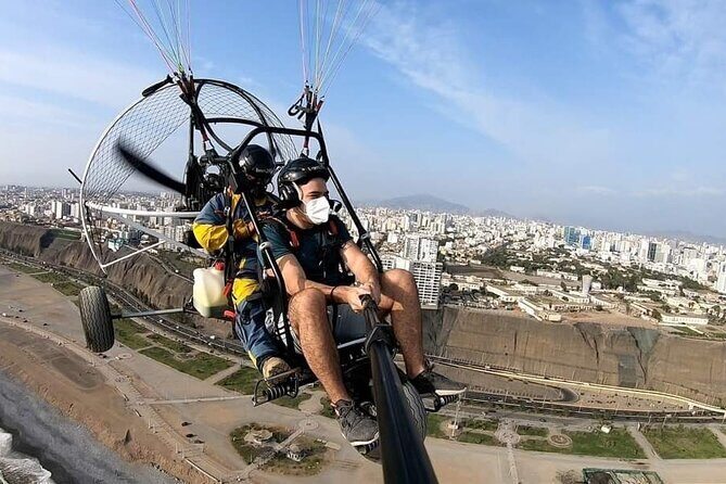Fly paragliding along the coast of Lima - Key Highlights I’d Plan Around