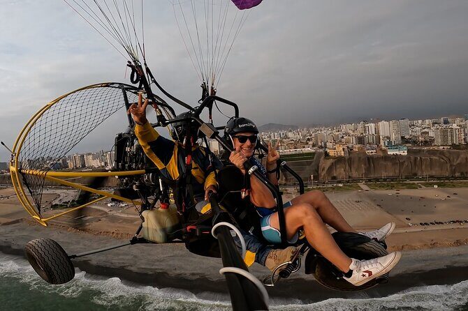 Fly paragliding along the coast of Lima - The 15-Minute Flight: What You’ll Actually See Over Lima