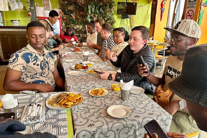 Food History + Local Markets Tour & Fruit Tasting - Guide style: what makes this tour feel personal