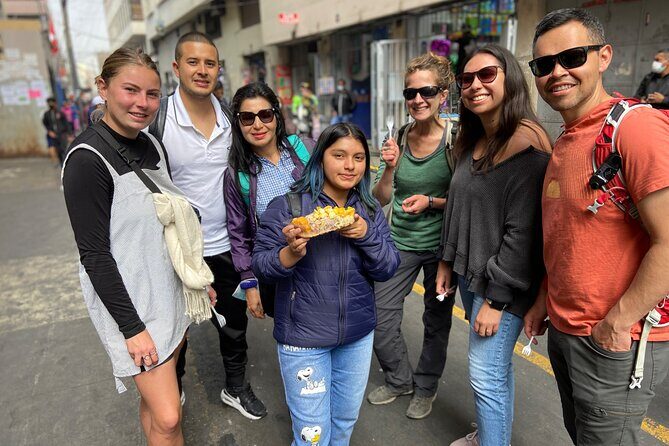 Food Tour and Market Experience: 12 Peruvian Snacks - Plaza Mayor and Chinitos Restaurant: Pan con Chicharrón + Emoliente