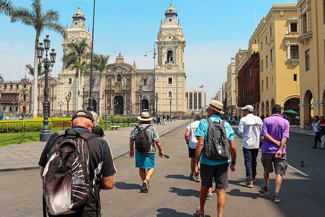 From Callao Port: Lima City Tour, Dinner and Magic Water Tour - San Francisco Monastery and Catacombs: burial traditions underground