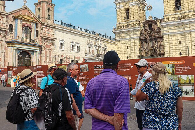 From Callao Port: Lima City Tour, Dinner and Magic Water Tour - Government Palace, Cordano Bar, and Lima Cathedral: power, old-school drinks, and church towers