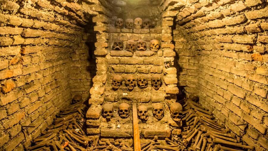 From Lima: City tour Prehispanic + Colonial & Modern Lima - San Francisco Convent and the Catacombs: the stop that makes the whole tour stick