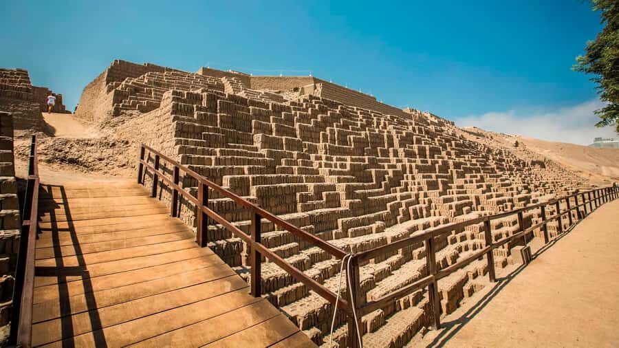 From Lima: City tour Prehispanic + Colonial & Modern Lima - Walking the Historic Center: Plaza Republica, St Martin, and the Main Square
