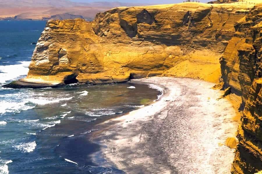 From Lima:Paracas Ballestas Islands and Ica Oasis 1 day Tour - Timing and comfort: it’s a big day, so manage your expectations