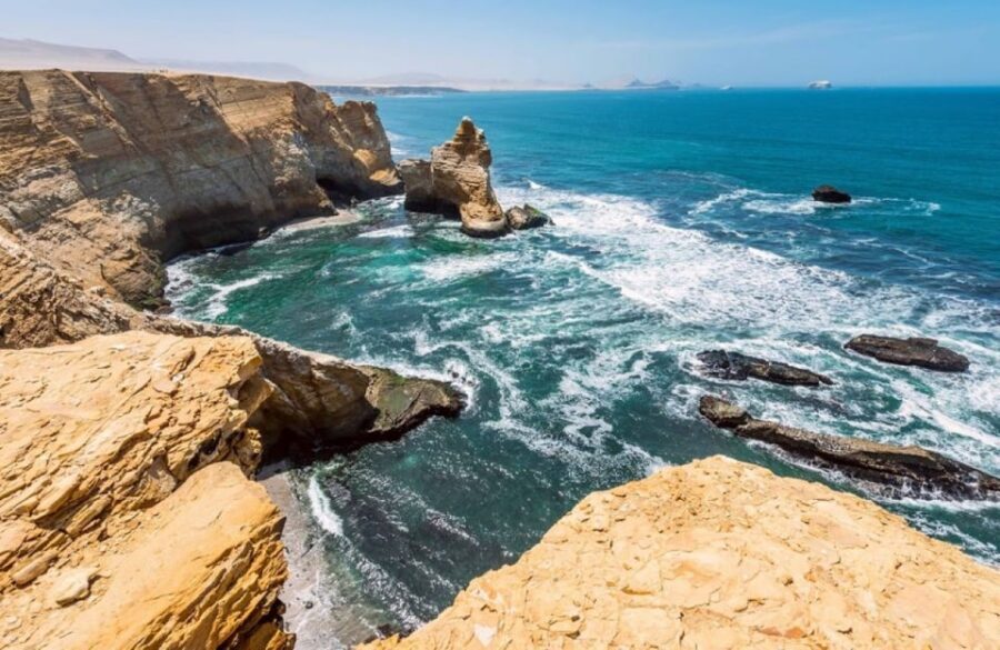 From Lima:Paracas Ballestas Islands and Ica Oasis 1 day Tour - Ica break and lunch reality (what’s included, what’s not)