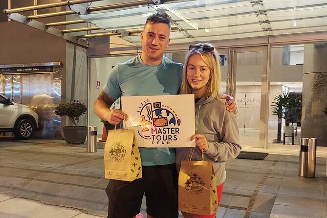 Full day PRIVATE to Paracas, Ica and Huacachina from Lima All Inclusive and Lunch - Huacachina oasis: quick photos, quick shopping, real desert energy