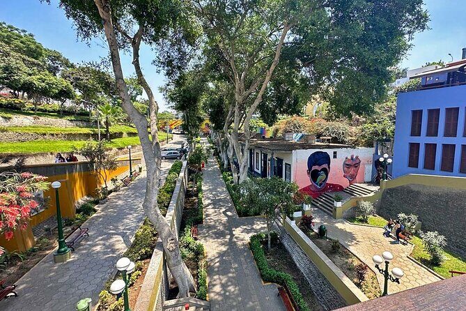 Fun Tour in Barranco District - Meeting point and how the logistics stay painless