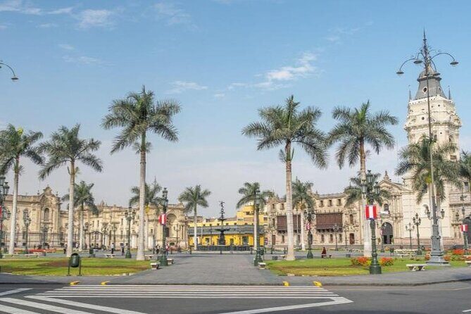 Hop-On Hop-Off Tourist Bus in Lima – Tickets 24h, 48h or 72h - Riding comfort: air-conditioning, raised viewing, and the Wi‑Fi reality