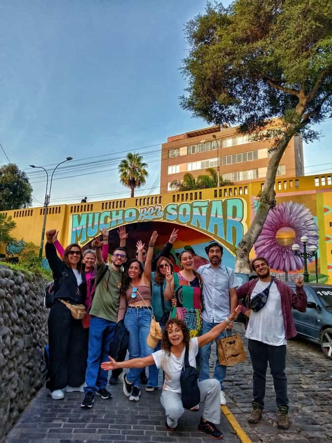 Lima: Barranco Walking Tour – Street Art & Photo Stops - Meet at Parque Municipal de Barranco and start with the right energy
