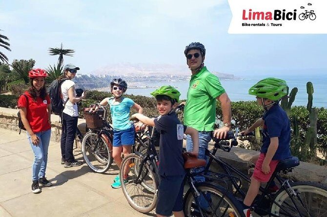 Lima bike and 5 Step Food Tasting Experience - Guides and group size: the difference between a ride and a real day