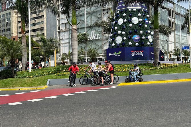 Lima: Bike & Bites - How the Ride Feels: Safety, Pace, and What to Expect