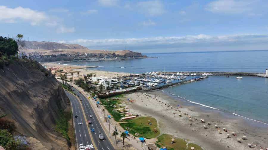Lima Bike Tour: La Costa Verde & Jesus Statue in Chorrillos - Key highlights that make this ride special