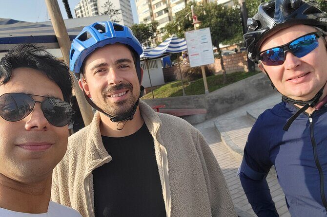 Lima Bike Tour Miraflores Pyramid & Bohemian Barranco - Costa Verde cliffs and sea views: your main scenery stretch