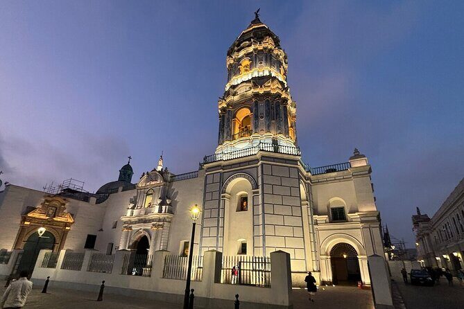 Lima by night including Catacombs & Water Show Tour - The 4:00 pm start: why evening beats daytime crowds