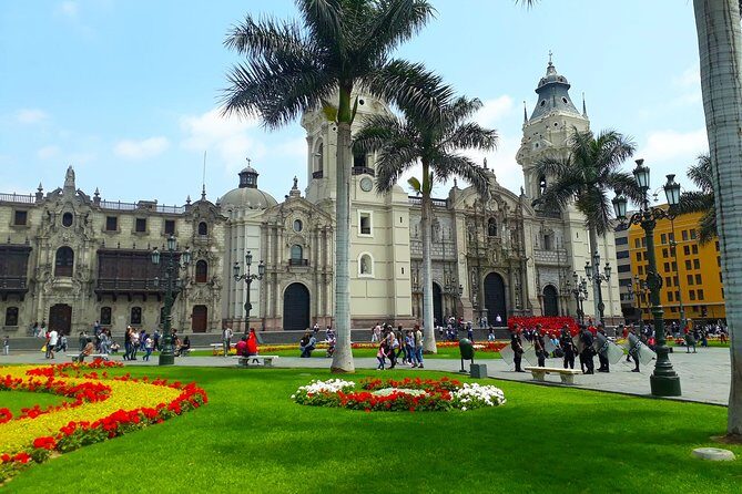 Lima City in 1 day - Lima Highlights! (Small Group) - San Isidro’s olive trees and old olive-oil machinery
