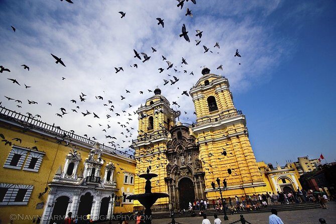 Lima City of the Kings (Pick-up -Drop off Included) - Meeting up: pickup, drop-off, and group size
