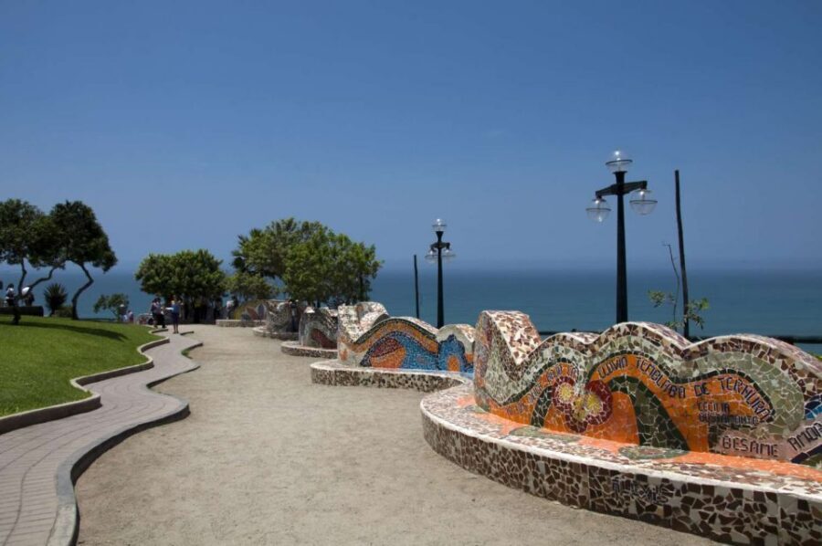 Lima: City Sightseeing Panoramic Bus Tour - Miraflores Parks and the Boardwalk Area: Where City and Ocean Meet