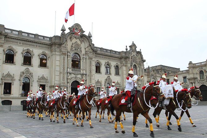 Lima City tour and Catacombs Museum (04 hours) Private Tour with guide in Lima - Plaza de Armas (Plaza Mayor): Guard Change, Cathedral Views, and Shopping Streets