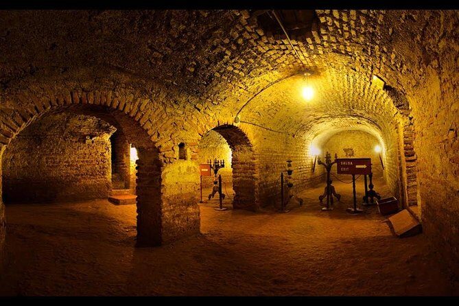 Lima City tour and Catacombs Museum (04 hours) Private Tour with guide in Lima - Iglesia San Francisco de Asís and the Catacombs: Where the Tour Turns Serious