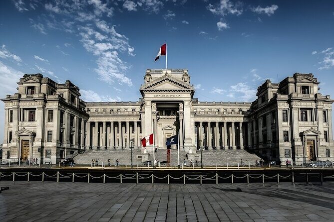 Lima City Tour Plus + Video by Drone - Group - Museo Central (40 minutes): what to prioritize inside