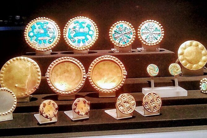 Lima City Walking Tour + Local Lunch + Larco Museum Tour - Larco Museum: Pre-Columbian Art in an 18th-Century Mansion